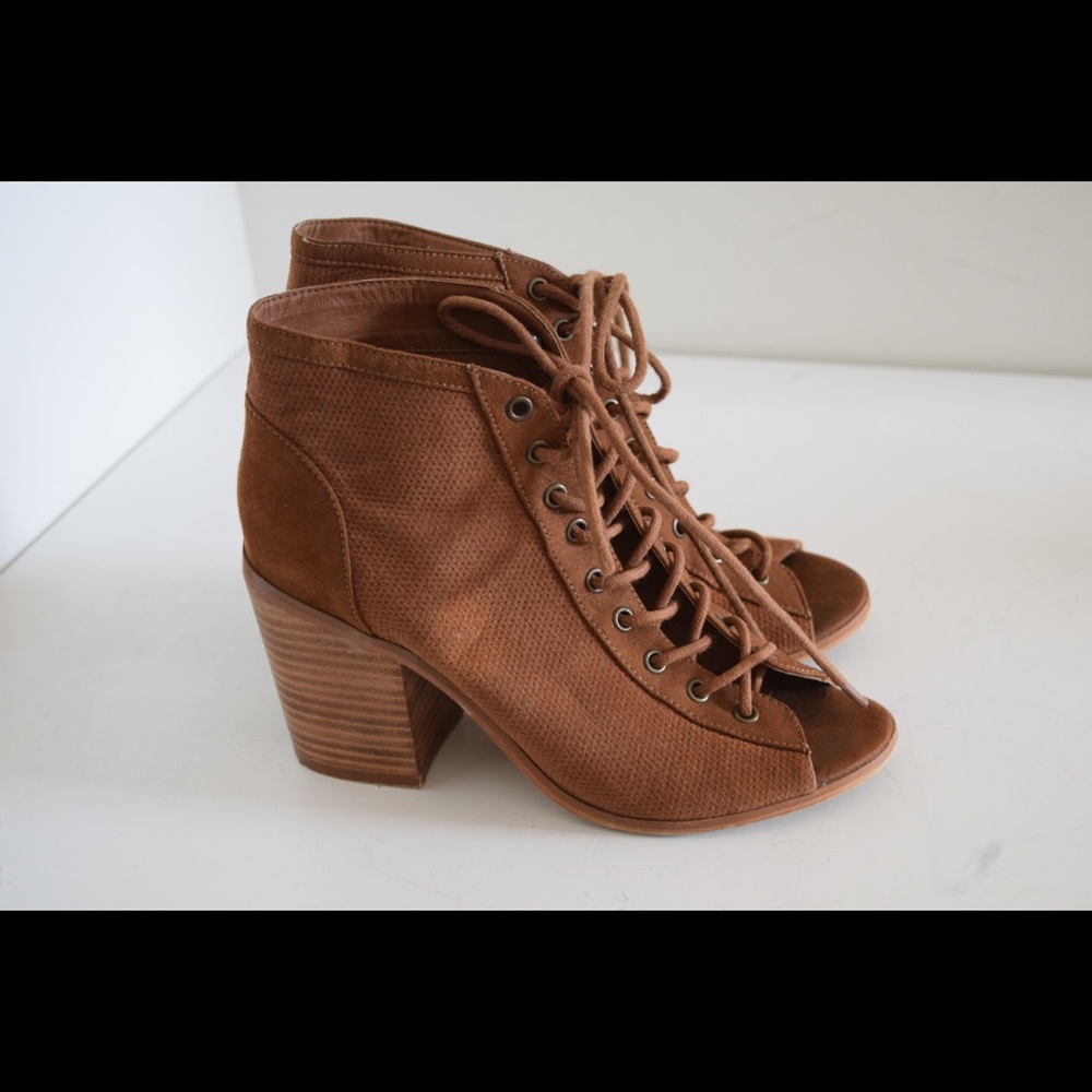 Urban outfitters lace up ankle boots - Picture 1 of 8